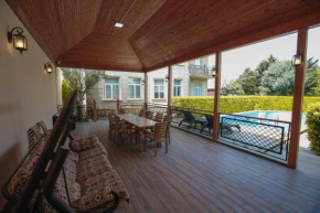 villa 5 star near cob